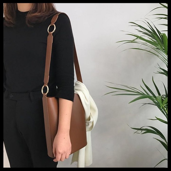 NEW PARIS Bucket Bag - Picture 7 of 8